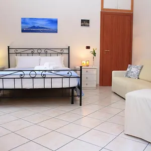 Mitilini Station Bed & Breakfast