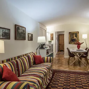 Bed and breakfast Baru In Chiaia, Nápoles