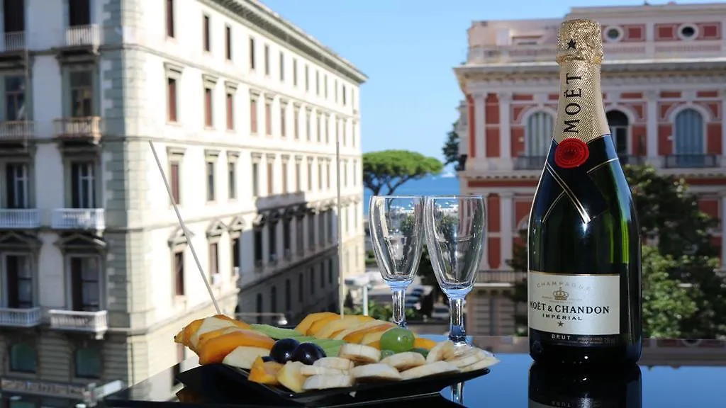 Neapolis City Life Italy